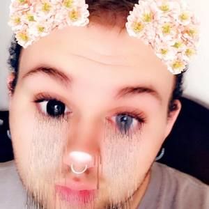 Meet your Posher, Dakota